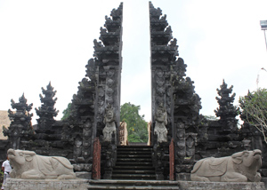 gunung raung temple