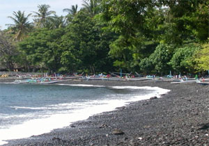 tulamben beach bali